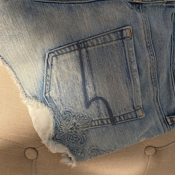 American Eagle high rise jean shorts - Picture 7 of 8
